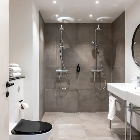 The Lakes By Daniel&jacob's 4*