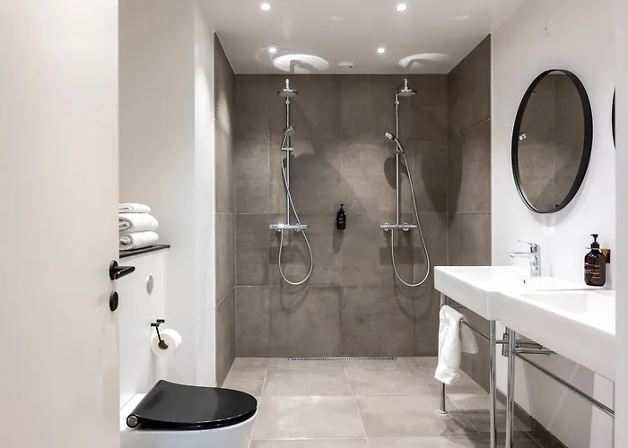 The Lakes By Daniel&jacob's 4*